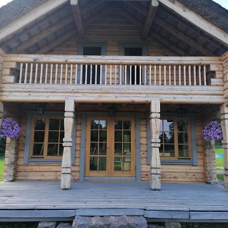 Guest House Unguri Stalbe Esterno foto