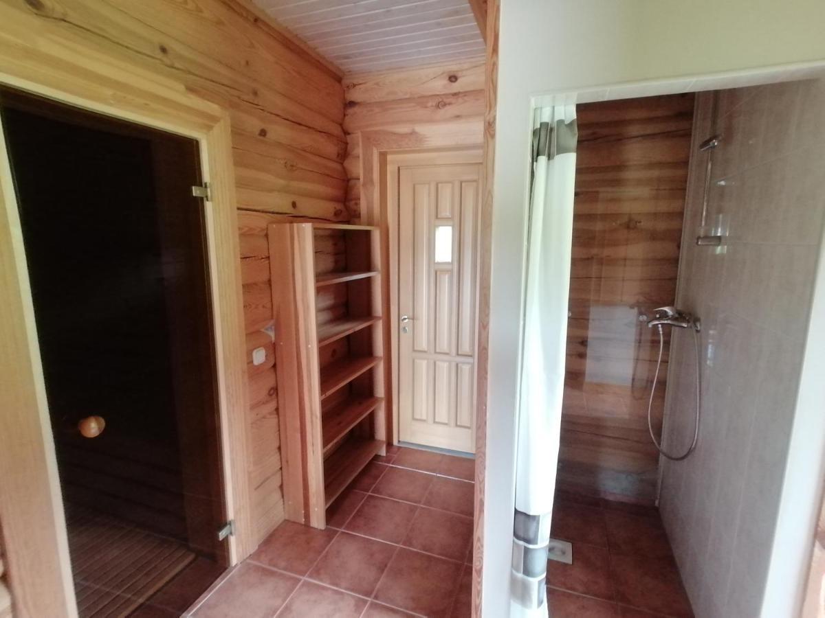 Guest House Unguri Stalbe Esterno foto