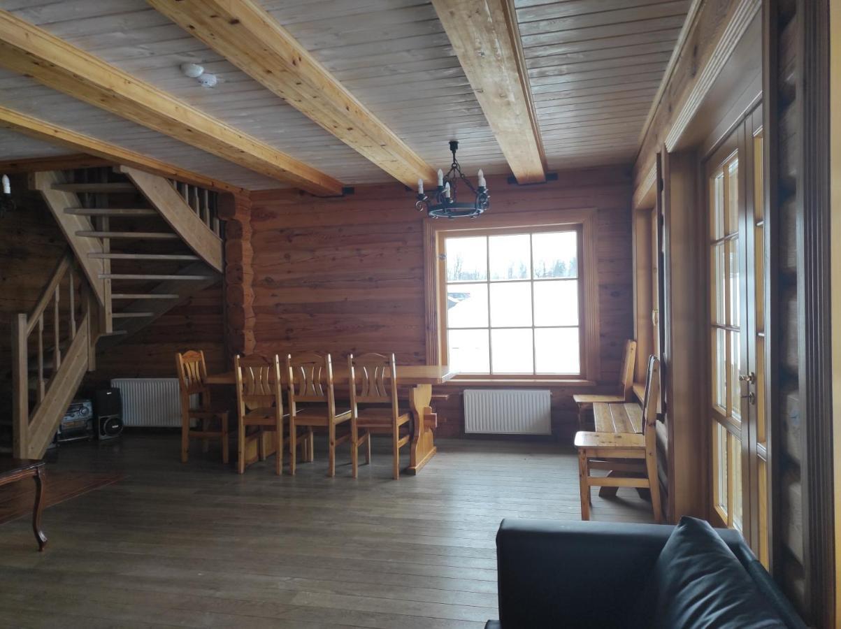 Guest House Unguri Stalbe Esterno foto