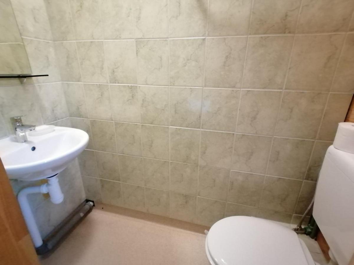 Guest House Unguri Stalbe Esterno foto