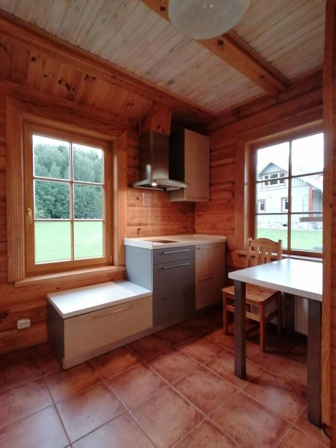 Guest House Unguri Stalbe Esterno foto